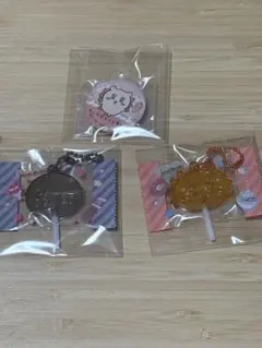 キャンディチャームズグミ　シーサーラッコ　くら寿司　缶バッジ　ラッコ　3点セット