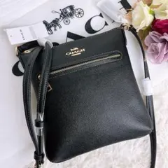 新品タグ付き☆COACHコーチ ショルダーバッグ ブラック レザーのサムネイル