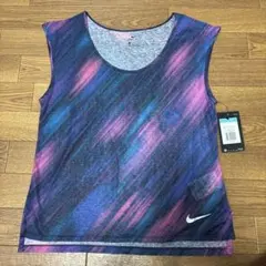 新品 NIKE タンクトップ ドライフィットM ヨガ　ピラティス 更に値下げ！