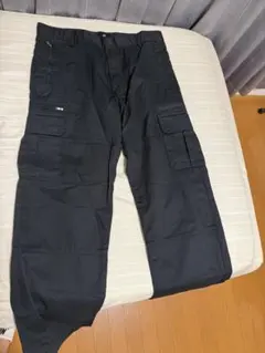H&M レギュラーフィット カーゴパンツ ブラック W34
