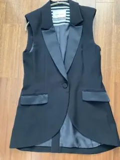 BORDERS at BALCONY ブラック ジレ