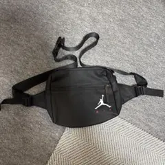 Jordan ボディバッグ 黒