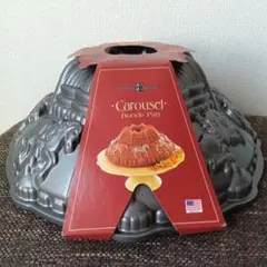Nordic Ware Carousel Bundt Pan カルーセルケーキ型のサムネイル