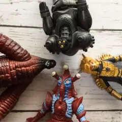 ①⑨ウルトラマン 怪獣 フィギュア 4体セット