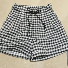 エムズエキサイト　チェック柄ショートパンツのサムネイル