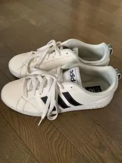 1980円にお値下げ‼︎ adidasNEO メンズスニーカーホワイト26.5㎝のサムネイル