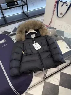 MONCLER ダウンジャケット