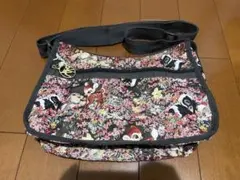 LeSportsac ケビンデヴァイン美品 大きなメッセンジャーバック黒スカル 