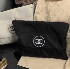【新品・未使用 】CHANEL ブラック キルティング ナイロン ポーチ