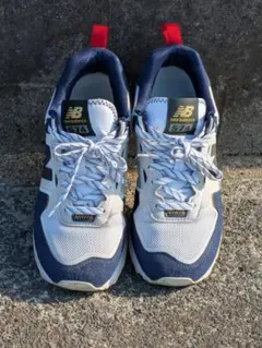 new balance スニーカー