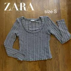 ZARA ザラ　ショート丈　長袖トップス　サイズS