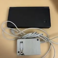 《任天堂》ニンテンドーDS i 黒 本体 充電器 タッチペン