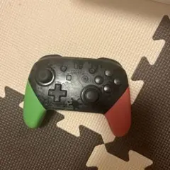 Nintendo Switch Pro Controller 黒/緑/赤
