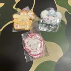 サンリオ　ストラップ　キティー　ポムポムプリン　シナモンロール