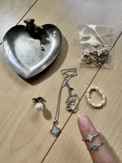 18金チャーム？付き　　淡水真珠 ベルリータミキモト指輪の一部　3点セット 18金チャーム？付き 淡水真珠 ベルリータミキモト指輪の一部 3点セット
