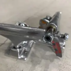 Independent track forged hollow 139