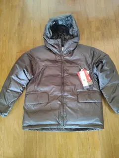 ミズノ　ブレスサーモフード付きダウンジャケット Mサイズ 新品