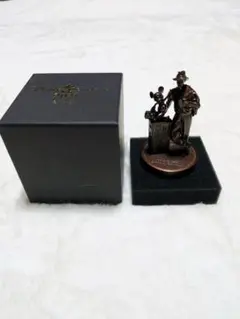 Item thumbnail for item e8ee9a6d-c431-493c-a569-4981df5c9d0b