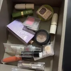 アイシャドウ・リップほかまとめ売り