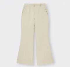 GUのストレッチフレアパンツ