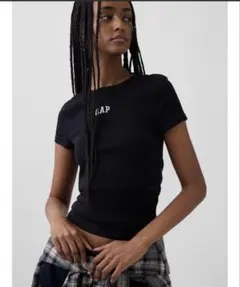【新品】モダン リブ GAPロゴTシャツ 半袖　黒のサムネイル