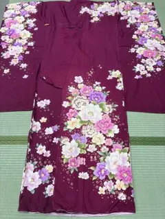 正絹 振袖 金駒 紋意匠 黒地 銀通し 未仕立て品 仮絵羽 1199 - メルカリ
