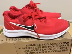 NIKE STAR RUNNER 3 レッド スニーカー　24センチのサムネイル