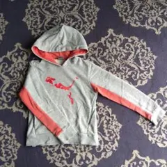 PUMA フード付きパーカー 130サイズ グレー/コーラル