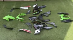 Kawasaki純正カウルフルセット ninja400KRT2021のサムネイル