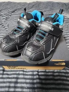 THE NORTH FACE キッズスニーカー ブラック/ブルー