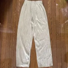 プリーツパンツ　イエロー系　Sサイズ