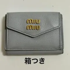 miumiu カードケース ミニ財布 ブルーグレー - メルカリ