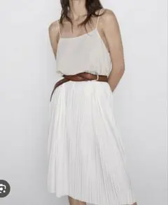 ZARA プリーツコントラスト　ストラップドレス ワンピース　白　Sサイズ