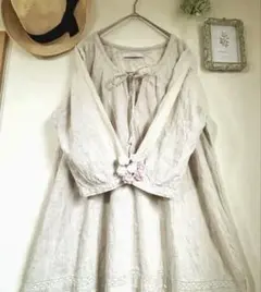 shuca♡シュカ♡総刺繍　チュニック　リボン　ふわり　ナチュラル　キナリのサムネイル