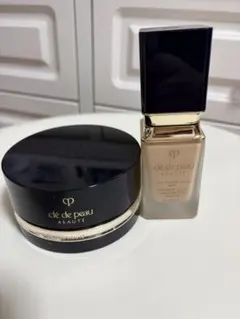 Clé de Peau Beauté ファンデーションとパウダーセットのサムネイル