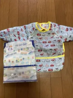 長袖食事用エプロン　電車　車　2枚セット