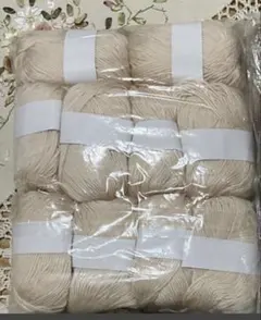 シルク　カシミヤ　ウール混合　毛糸 10玉 ライトベージュ