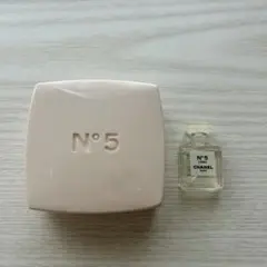 CHANEL N°5サヴォン1点と ローオードゥトワレット1点のセット
