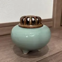 白薩摩香炉 透かし彫り蓋 三足 - メルカリ