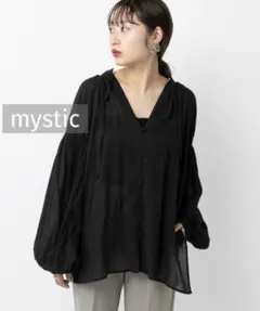 k0143 mystic ハイネックシアーブラウス ブラックのサムネイル