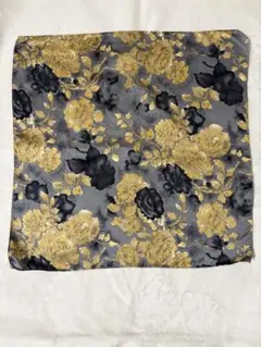全新品】NINA RICCI シルク100% 花柄スカーフ - メルカリ