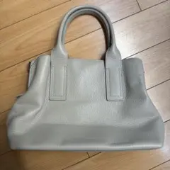 ライトグレー ハンドバッグ シンプル