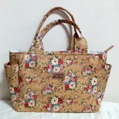 新年今だけ値下げセール¥1.850→¥1.600トートバッグ 　花柄ベージュ