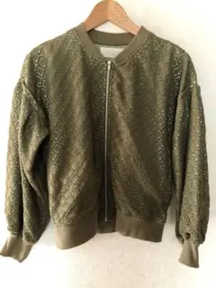 美品❗️earth アース　ブルゾン　アウター　フリーのサムネイル