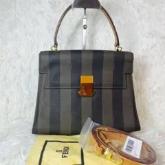 人気✨FENDI ショルダーバック　ペカン柄　エンボスロゴ　ネイビー　ポシェット 2025年最新】フェンディ ペカンの人気アイテム - メルカリ