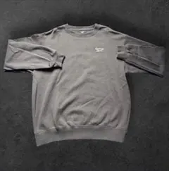 Reebok グレー トレーナー