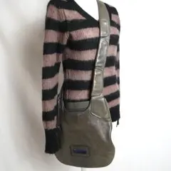 Item thumbnail for item e9b54365-304d-4f71-8fcc-105799a9dd62