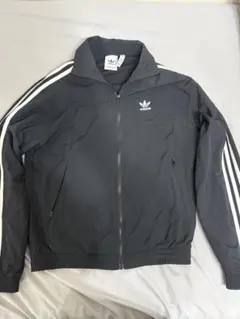 adidas ブラック ナイロンジャケット　sサイズ