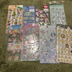 シール　まとめ売り　サンリオ　なっとうちゃん　すみっこぐらし　ちいかわ　色々