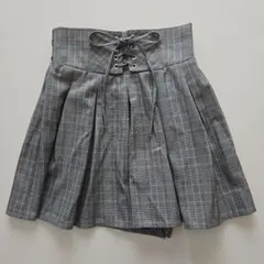 チェック柄レースアップキュロット